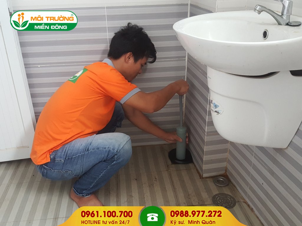 Giá dịch vụ thông tắc cống trọn gói