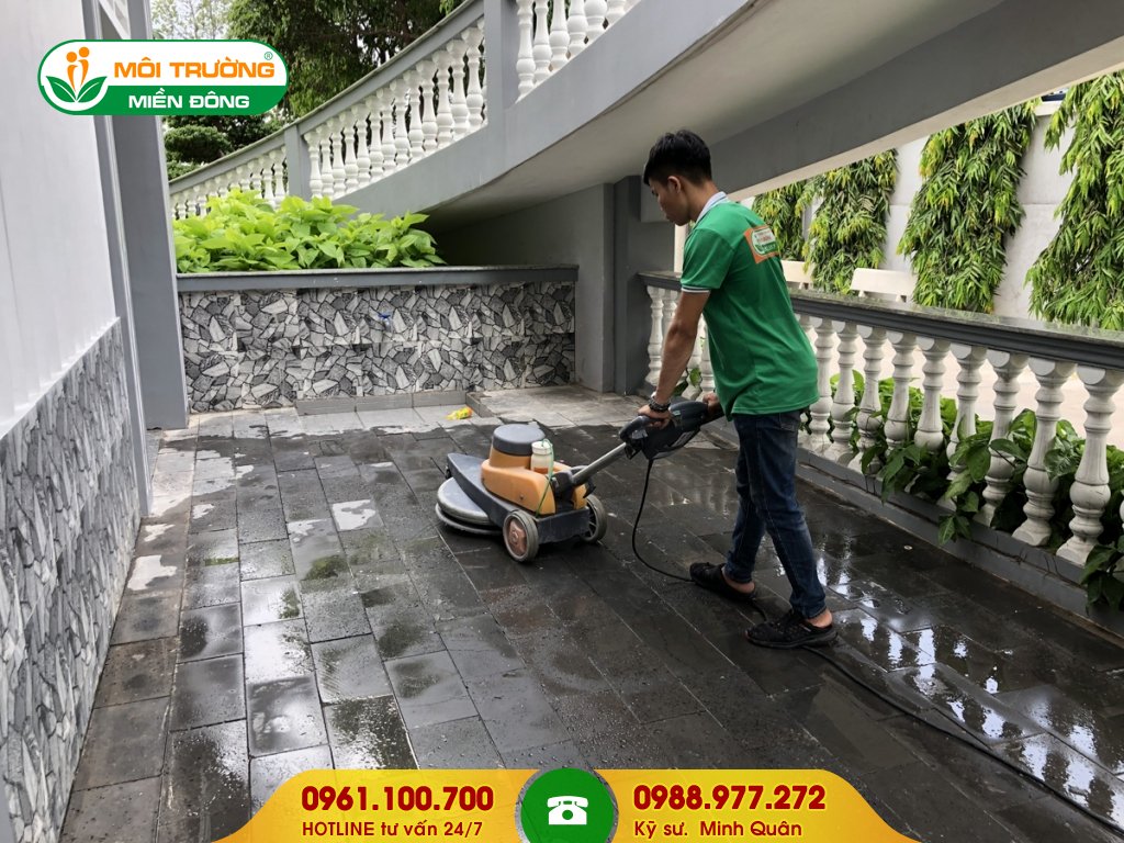 Dự toán dịch vụ đánh bóng đá nhân tạo