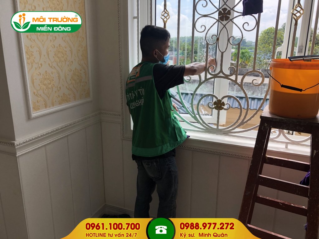 Công ty vệ sinh cửa