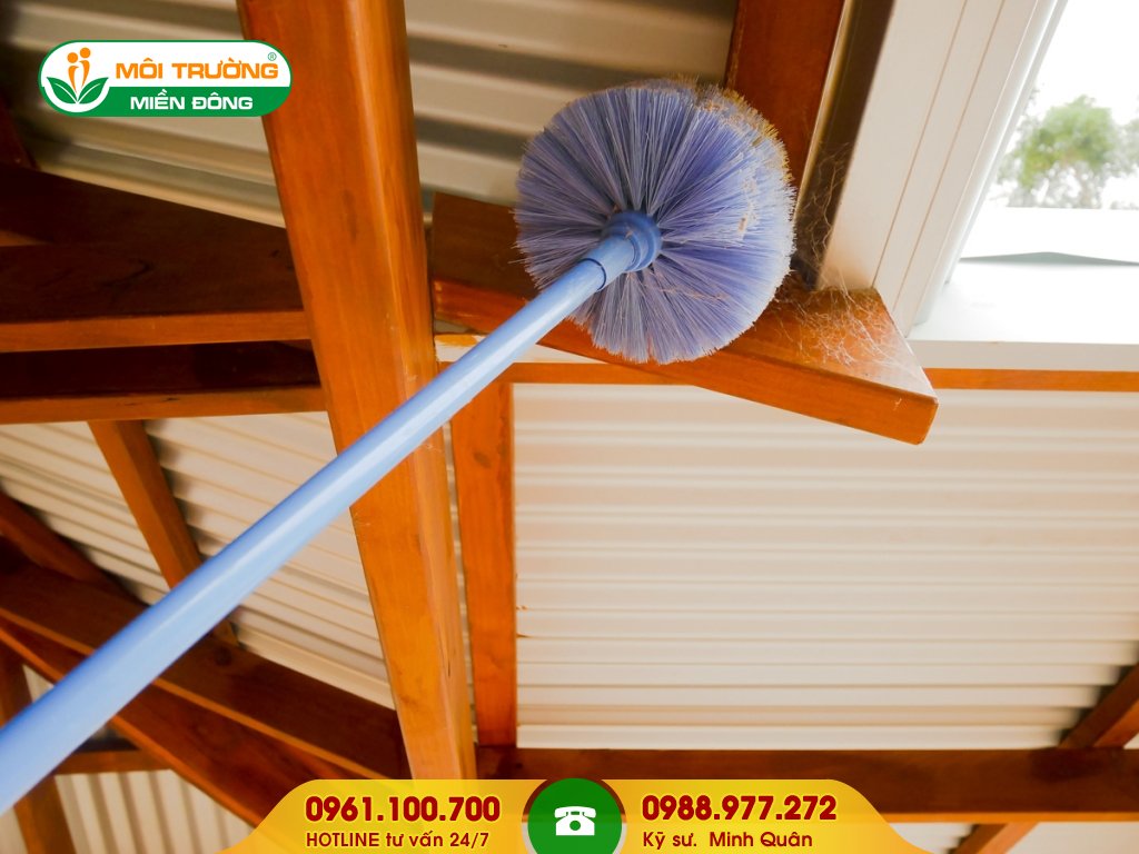 Bảng giá dịch vụ vệ sinh trần nhà