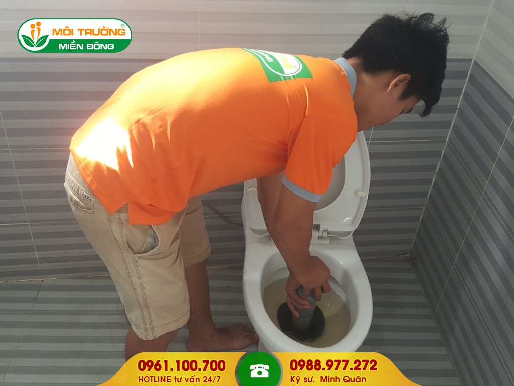 Cách thông tắc nhà vệ sinh tại nhà