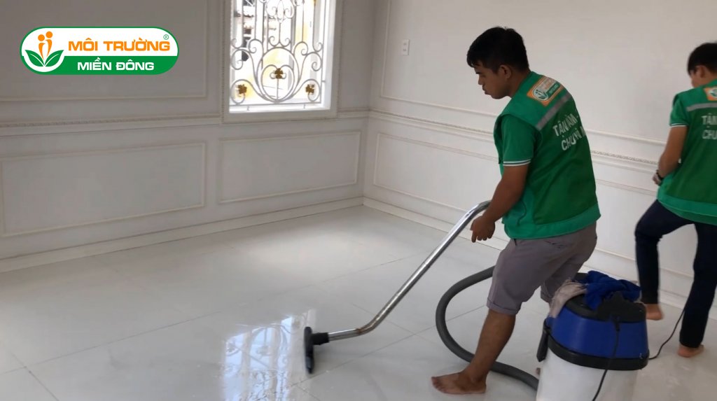 Tuyển nhân viên vệ sinh công nghiệp tại Bình Dương