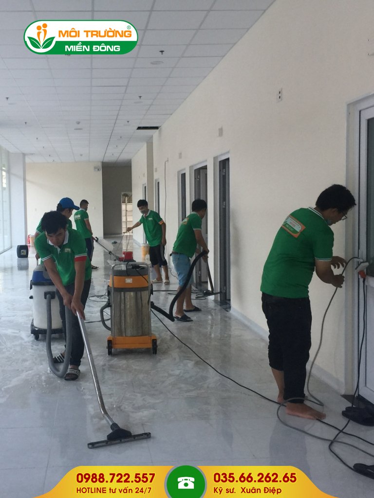 Chi phí dịch vụ tẩy rửa sàn cũ nhà xưởng