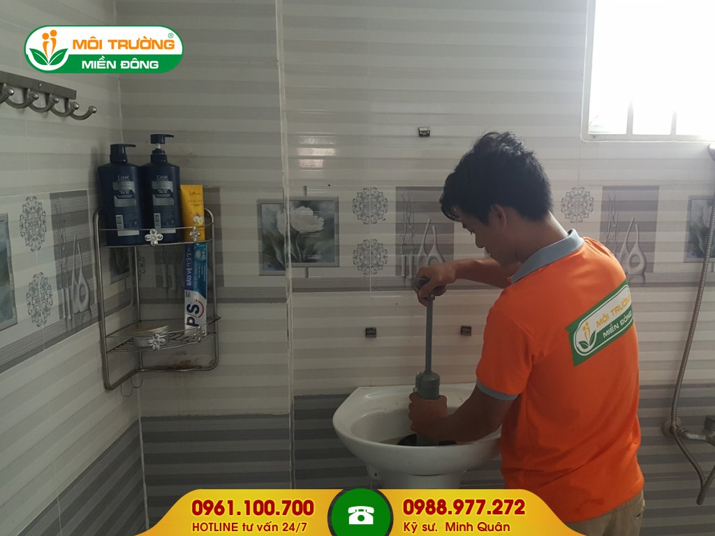 Giá dịch vụ thông tắc lavabo bằng thụt cao su