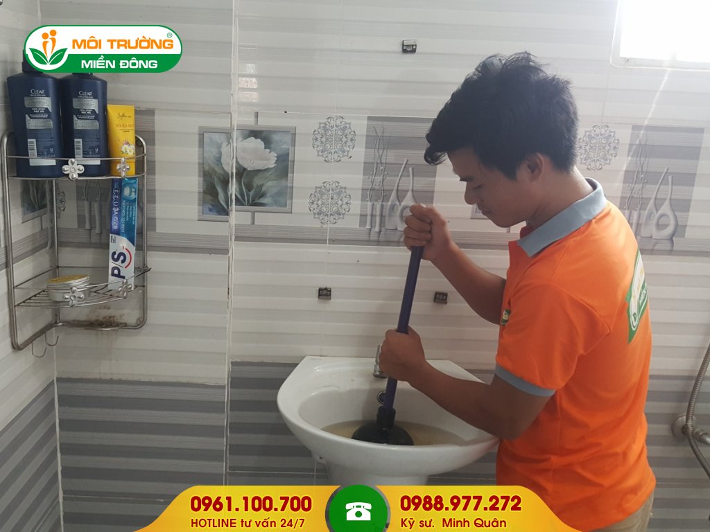 Báo giá thông tắc lavabo bằng thụt cao su
