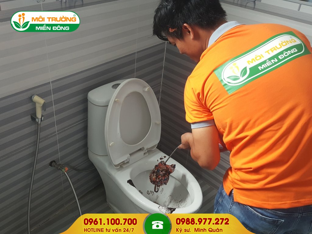 Giá dịch vụ thông tắc bồn cầu bằng dây cáp