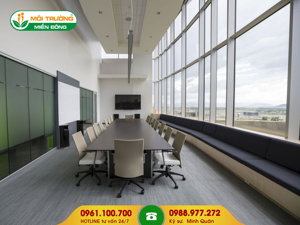 Công ty vệ sinh kính văn phòng