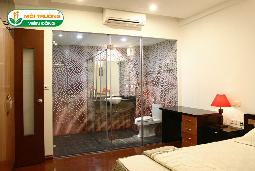 Báo giá dịch vụ vách kính phòng tắm tại nhà