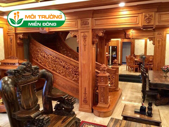 Báo giá dịch vụ vệ sinh cầu thang gỗ